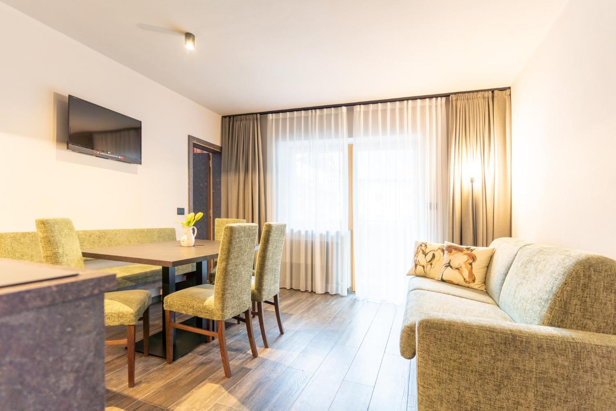 Hotel Martellerhof ภายนอก รูปภาพ