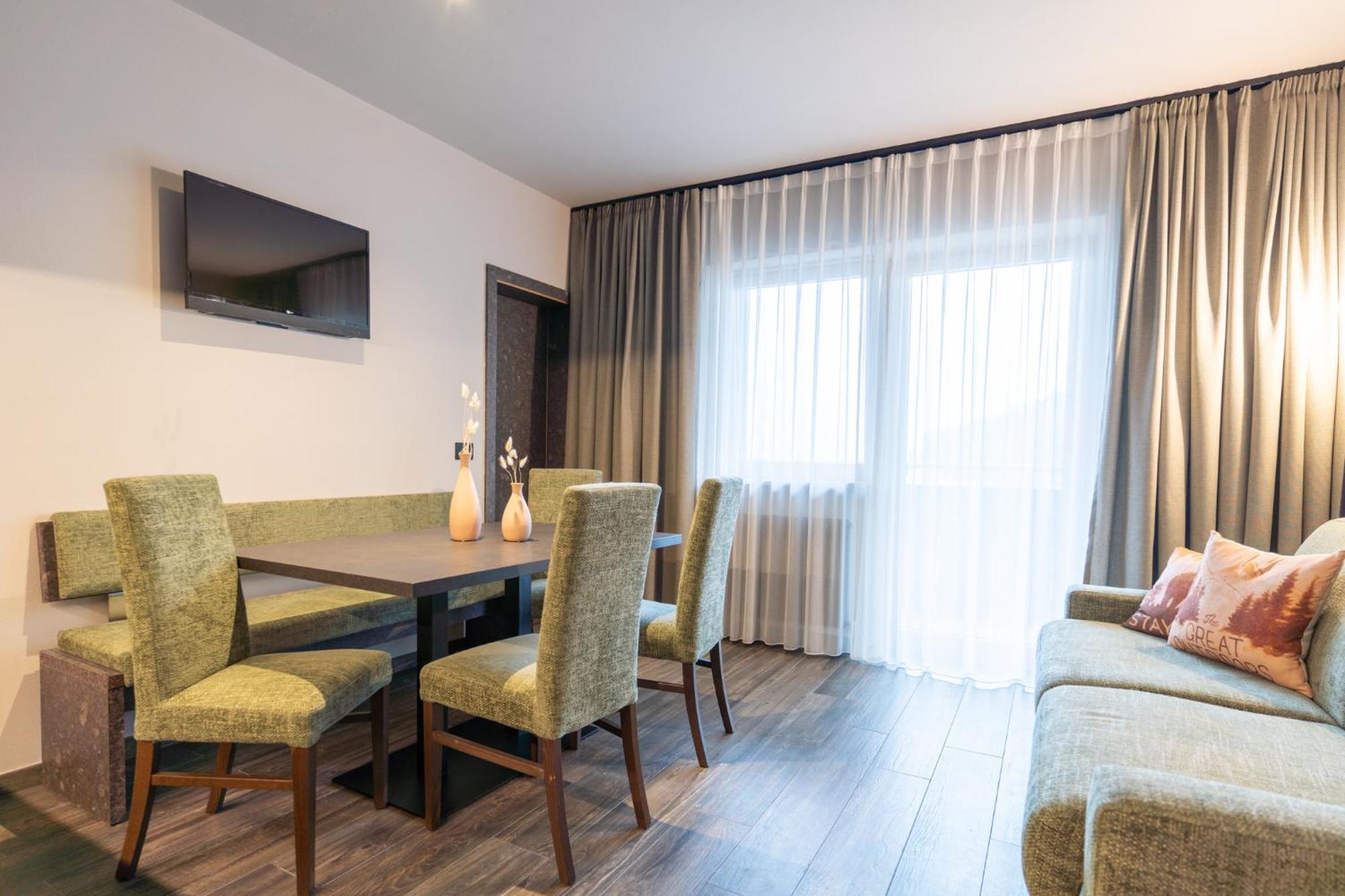 Hotel Martellerhof ภายนอก รูปภาพ